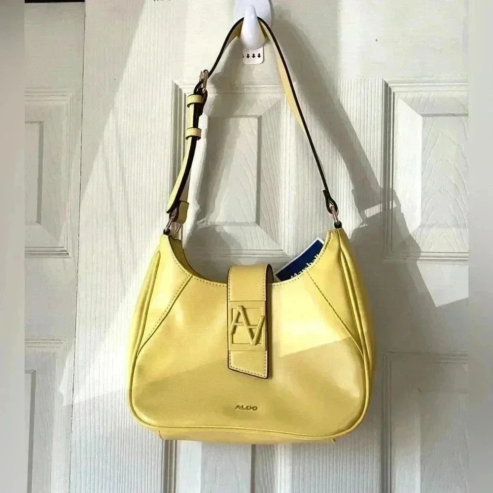 Aldo Women's Shoulder bag Yellow Size: H : 8.5'' W: 10'' D: 3'' New